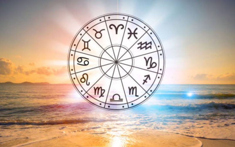 4 zodiac signs that will receive money in April 2025