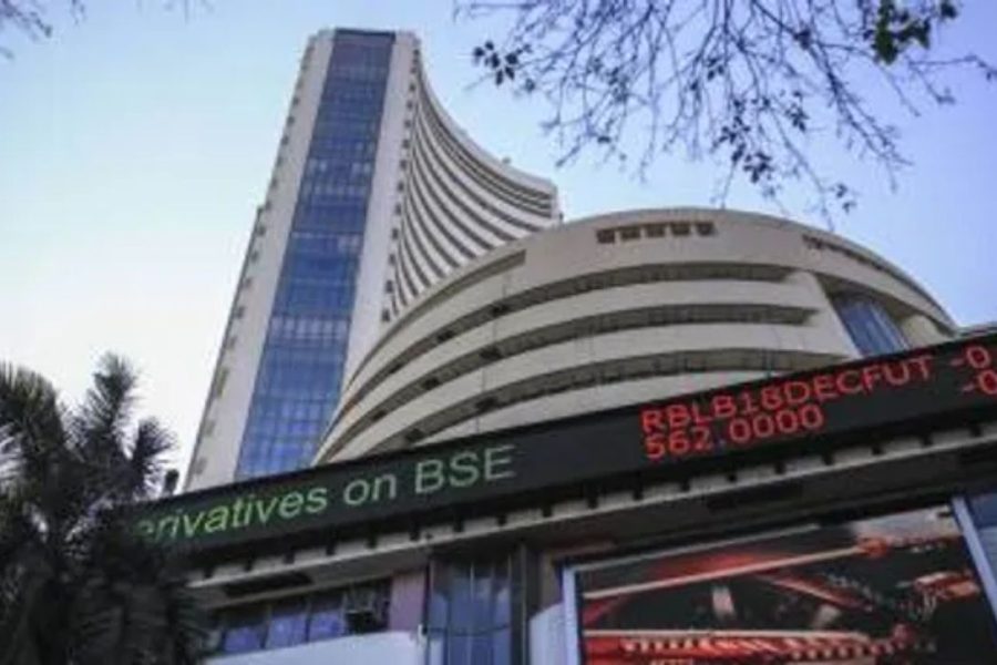 Sensex sinks 600 points