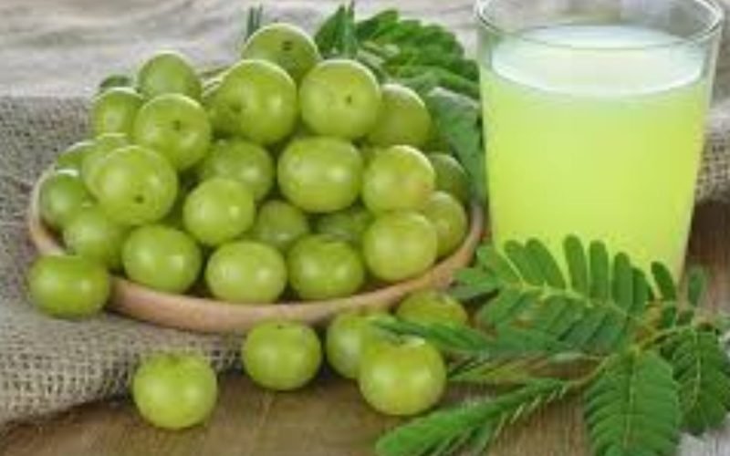 6 benefits of eating gooseberries
