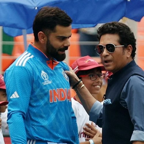 AB de Villiers Trolled Over Kohli-Sachin Remark