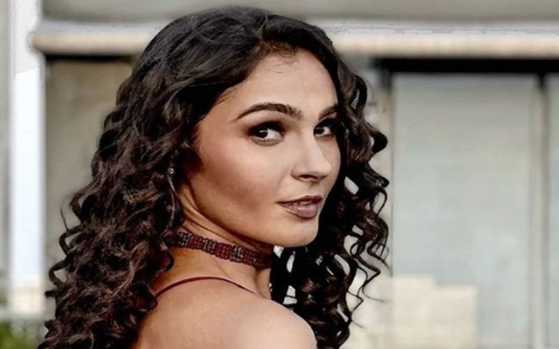 Actress Andrea Jeremiah Twitter Photos