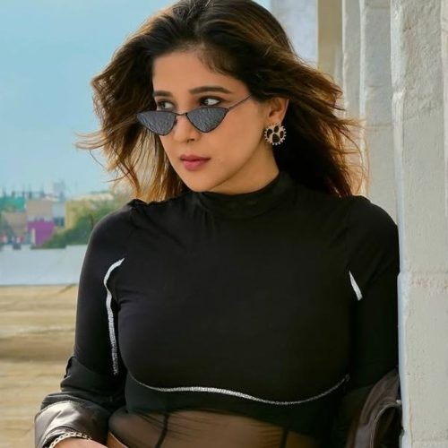 சாக்ஷி அகர்வால்
