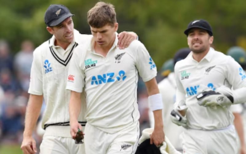 newzealand fast bowler out from test series against india