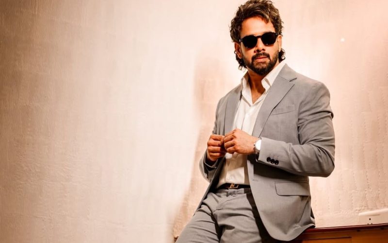 Bharath Backs Big Pitchure