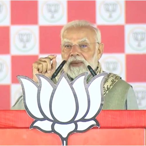 பிரதமர் நரேந்திர மோடி 