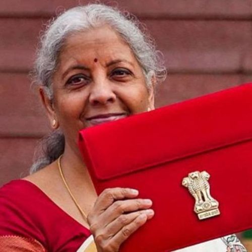 நிதியமைச்சர் நிர்மலா சீதாராமன்