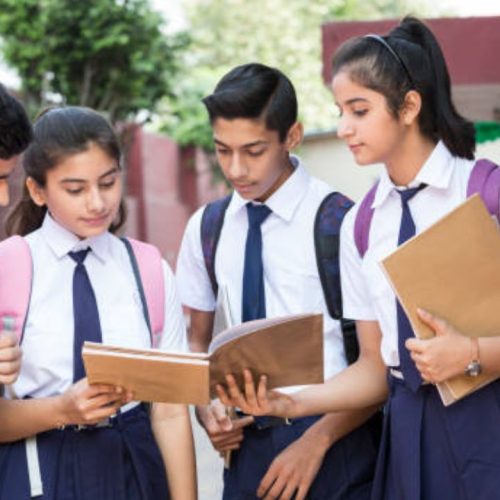 சி.பி.எஸ்.இ தேர்வு தேதிகள் மாற்றம்
