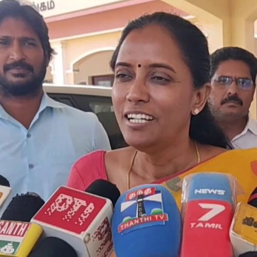 காங்கிரஸ் எம்பி ஜோதிமணி
