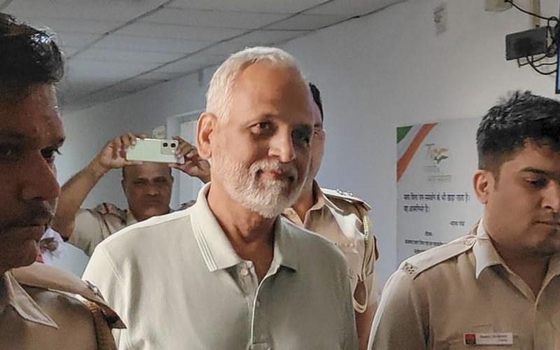 Delhi Court grants bail to Satyendar Jain