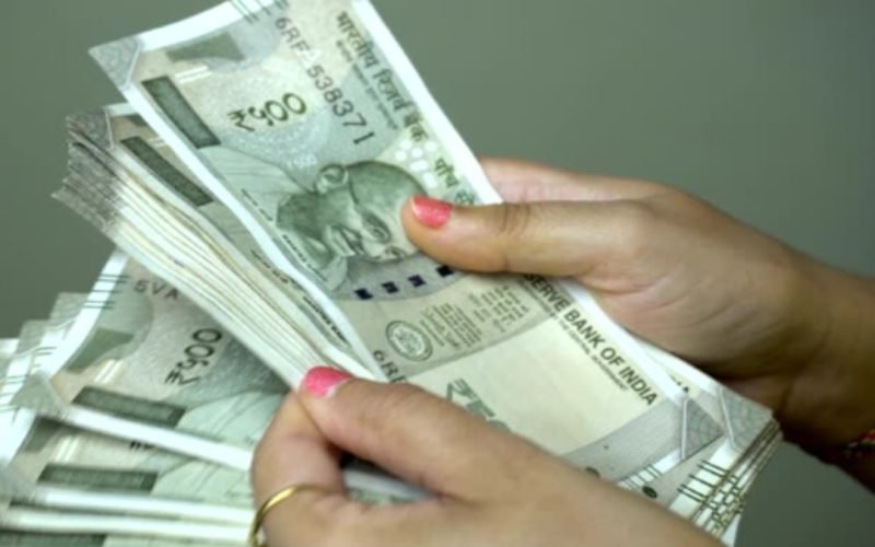 Do you know any banks that offer high interest on short term fixed deposits