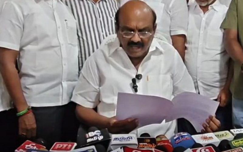 Selvaraj Leaves DMK