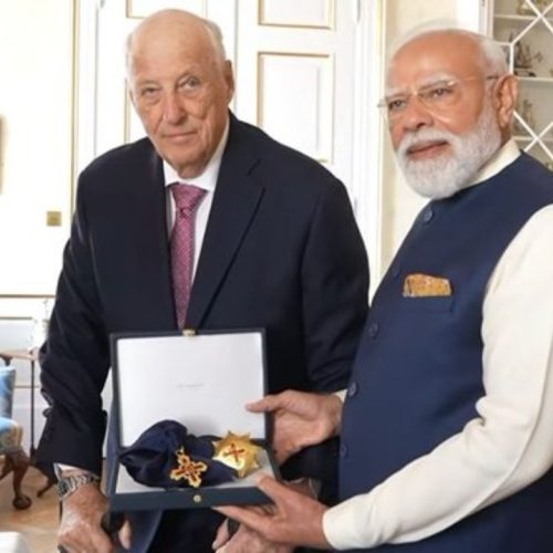 பிரதமர் நரேந்திர மோடிக்கு நார்வேயின் உயரிய விருது
