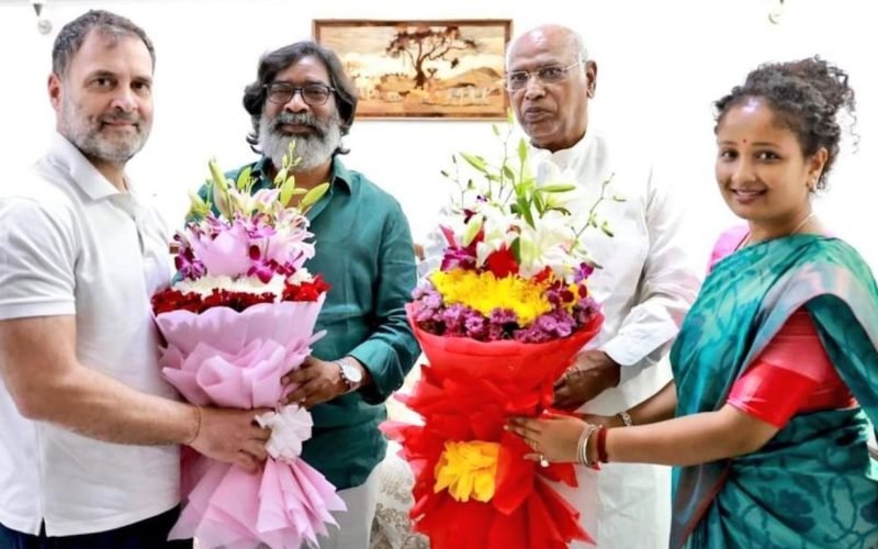 Hemant Soren and his wife met Rahul Gandhi
