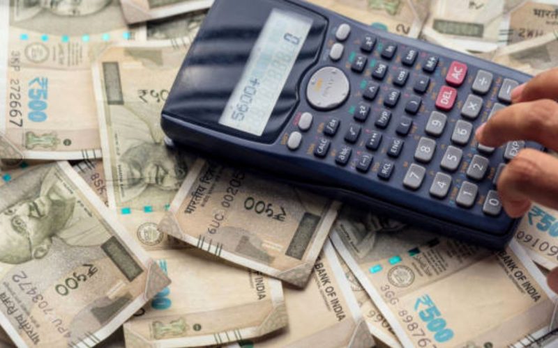 How much return will you get in 30 years if you invest Rs 20 lakh in a mutual fund scheme