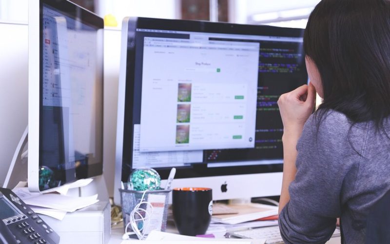 How to prevent eye strain caused by computer use