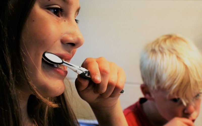 protect children's teeth from cavities