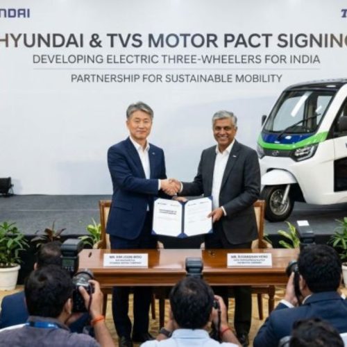 ஹூண்டாய்- டி.வி.எஸ் மோட்டார் கையெழுத்து
