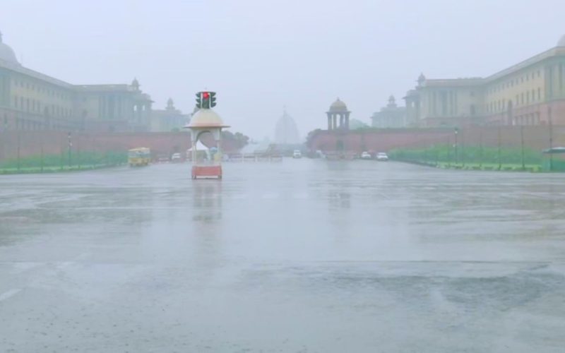 IMD Warns Of Heavy Rainfall Thunderstorms In Delhi