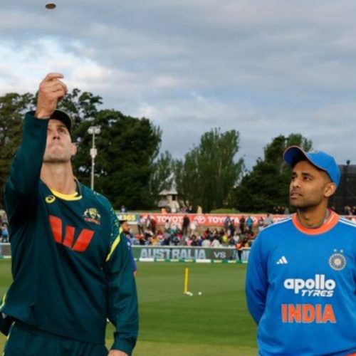 டாஸ் வென்ற ஆஸ்திரேலியா அணி