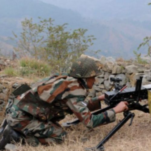 இந்தியா- பாகிஸ்தான் படைகள் துப்பாக்கிச் சூடு
