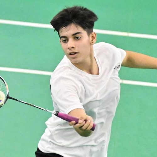 அன்மோல் கார்ப் வெற்றி
