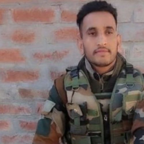 ராணுவ வீரர் அம்ஜத் பதான்
