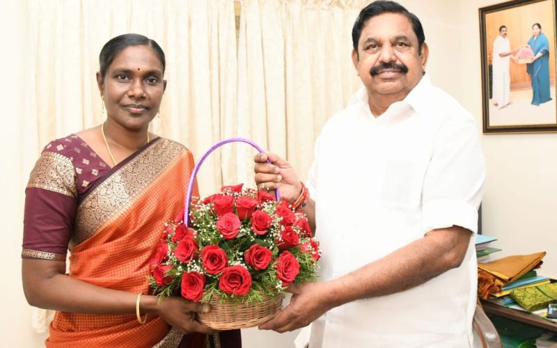 Kaliyammal Joins AIADMK