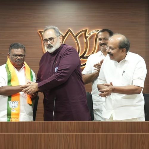 மார்க்சிஸ்ட் கம்யூனிஸ்ட் கட்சியின் முன்னாள் எம்எல்ஏ ராஜேந்திரன்.