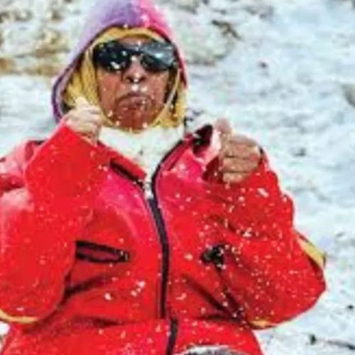 மலையாள விதவை தொழுகைக்கு பதிலாக பயணம் செய்ததை முஸ்லிம் மதகுரு விமர்சித்துள்ளார்.