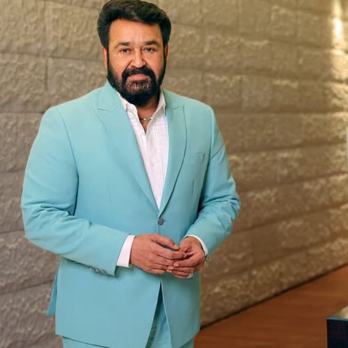Mohanlal Apologises to Fans
