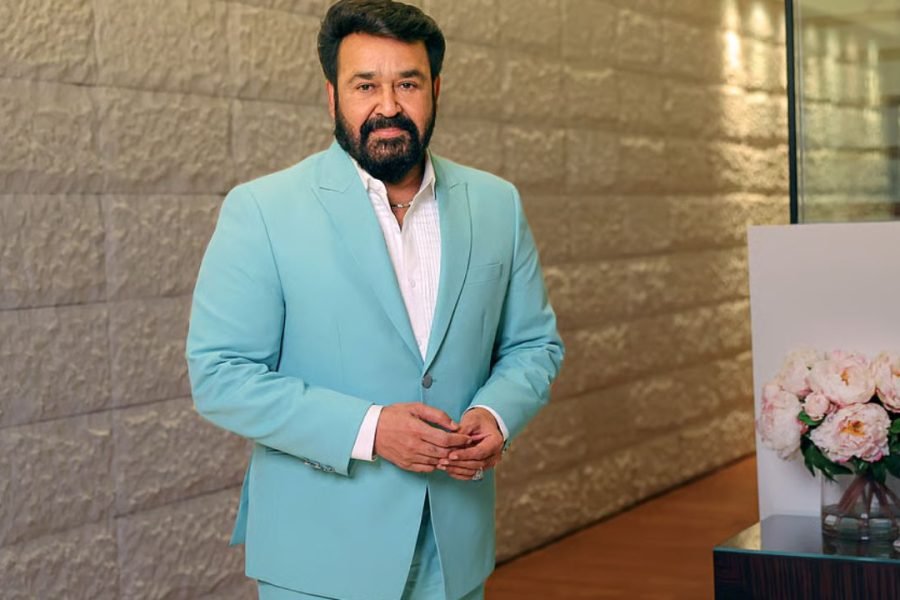 Mohanlal Apologises to Fans