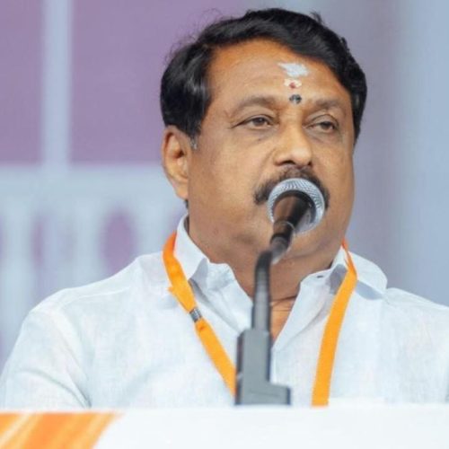 Nainar Nagendran Greets Annamalai