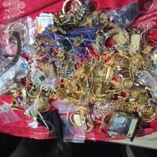 Gold theft shock in Hyderabad