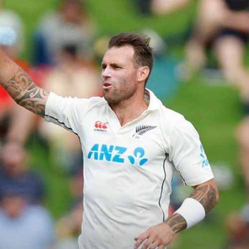 நியூசிலாந்து முன்னாள் கிரிக்கெட் வீரர் டக் பிரேஸ்வெல்
