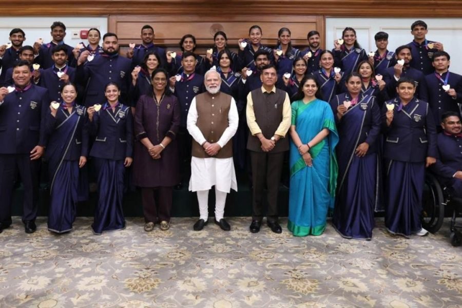 PM meets CWG winners