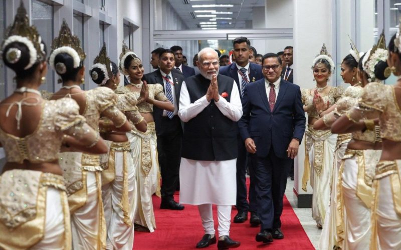 PM Modi receives guard of honour