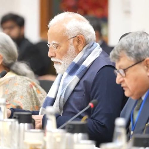 டெல்லியில் பிரதமர் நரேந்திர மோடி ஆலோசனை
