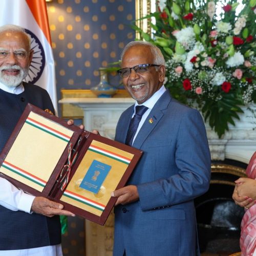 மொரிஷியஸ் அதிபருடன் பிரதமர் நரேந்திர மோடி