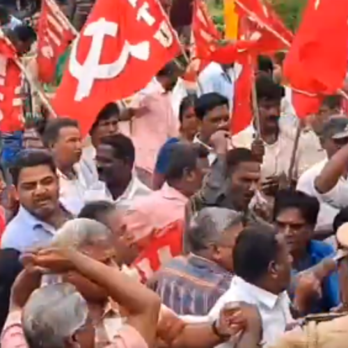 புதுச்சேரியில் போராட்டம்
