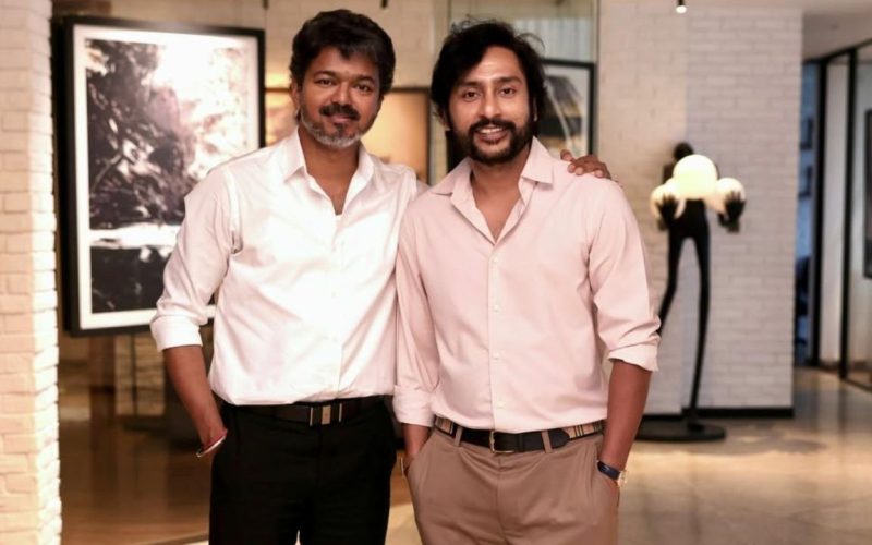 RJ Balaji Meets Vijay