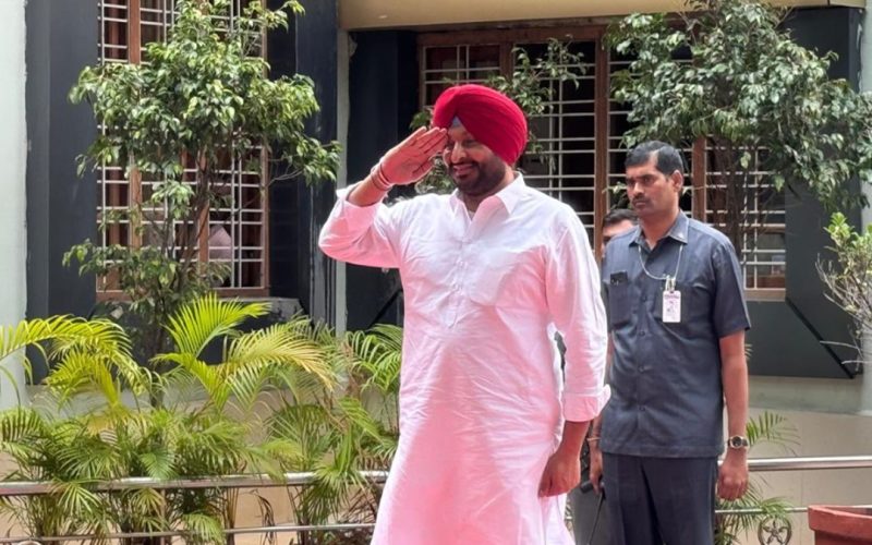 Case filed against Ravneet Singh Bittu