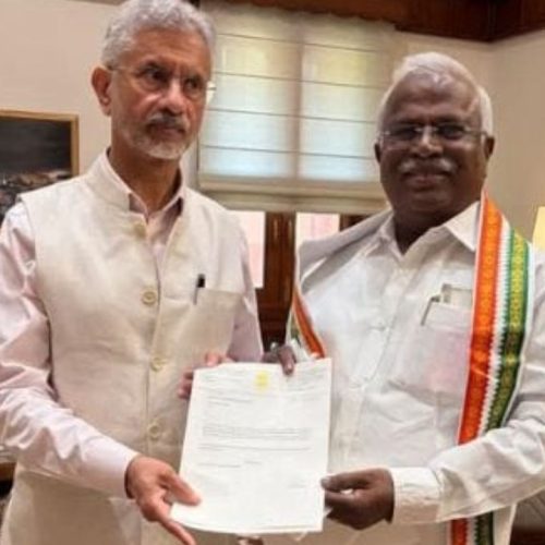 வெளியுறவுத்துறை அமைச்சர் ஜெய்சங்கர், திருநெல்வேலி எம்பி ராபர்ட் புரூஸ் 