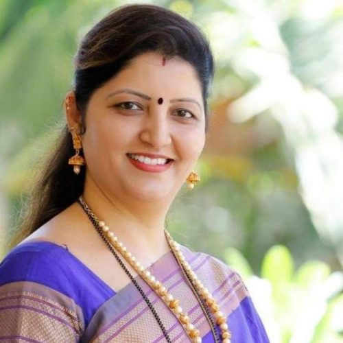மகாராஷ்டிரா மகளிர் ஆணையத் தலைவர் ரூபாலி சகாங்கர்