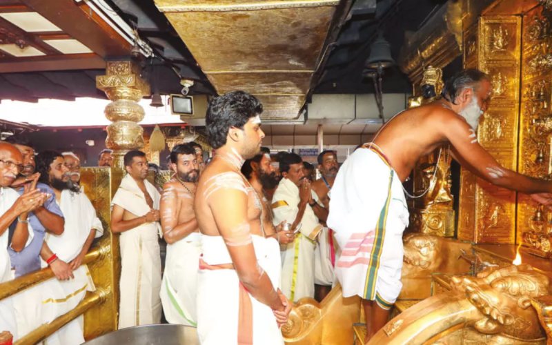 The lamp that burns until the door opens; The miracle-working Ayyappa of Sabarimala