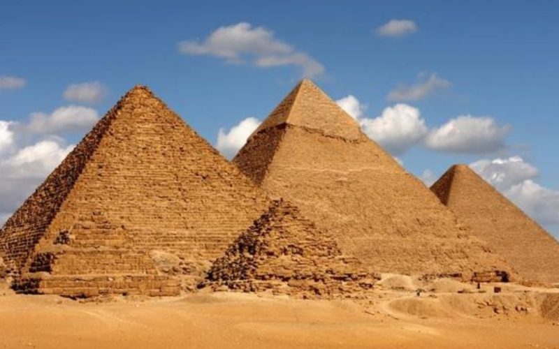 Giza pyramid Tamil link