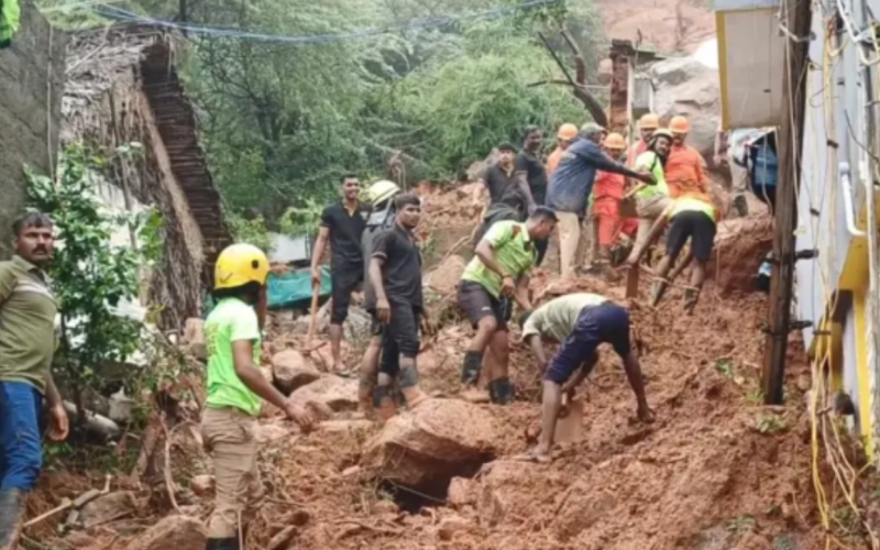7 people are trapped in a landslide in Tiruvannamalai.