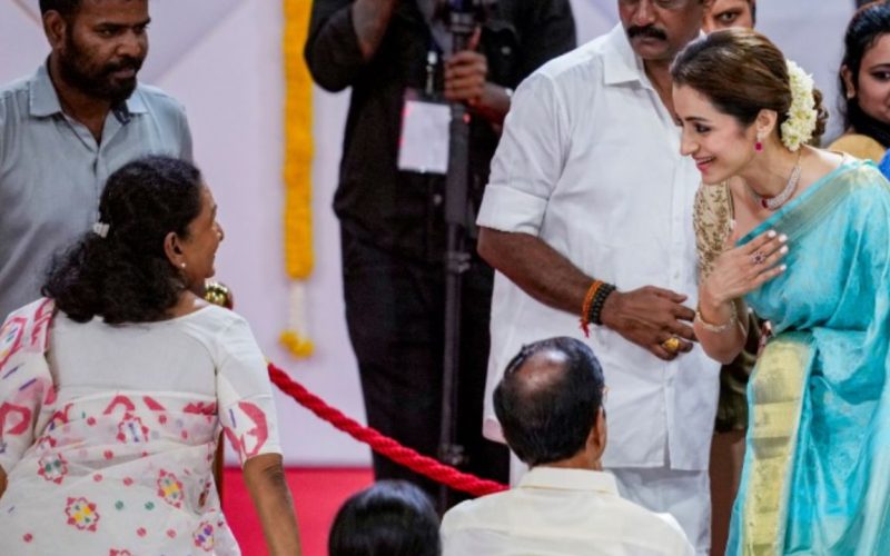 Trisha Greets Vijays Mother at Oath Ceremony