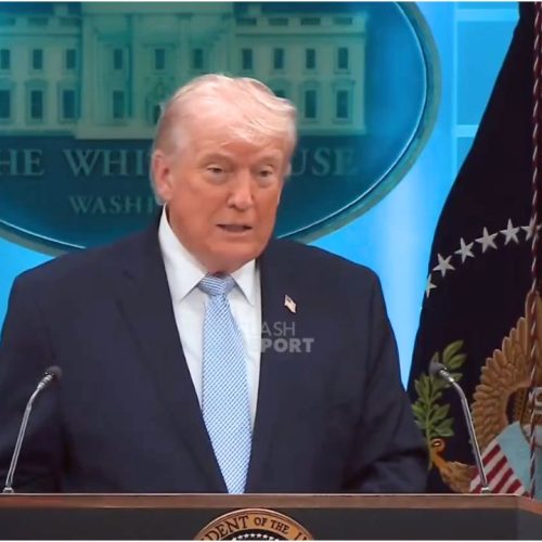 டொனால்ட் டிரம்ப் 