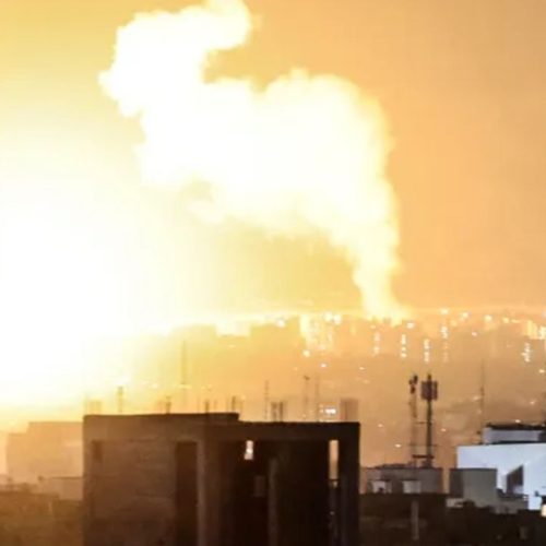 ஈரான் எண்ணெய் கிடங்குகள் மீது அமெரிக்கா தாக்குதல்