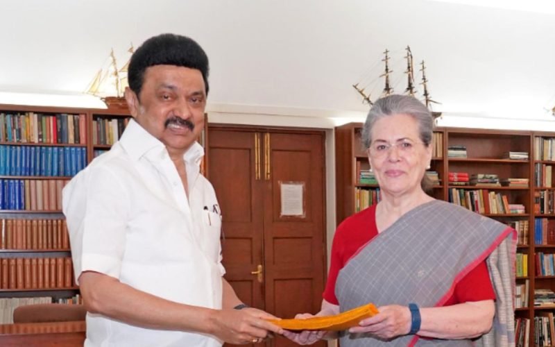 M K Stalin met Sonia Gandhi in Delhi